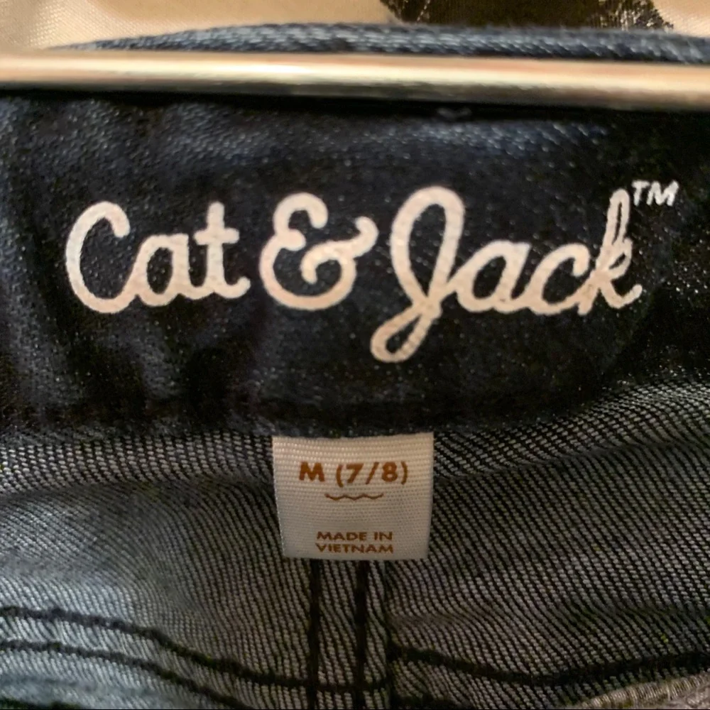 Cat & Jack girls denim shorts w/ adjustable waist Size 7